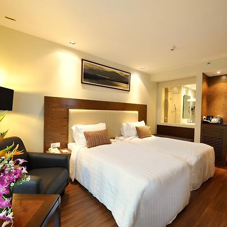 Grand Borneo Hotel Kota Kinabalu Zewnętrze zdjęcie
