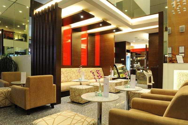 Grand Borneo Hotel Kota Kinabalu Zewnętrze zdjęcie