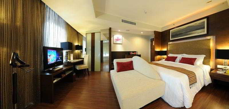 Grand Borneo Hotel Kota Kinabalu Zewnętrze zdjęcie