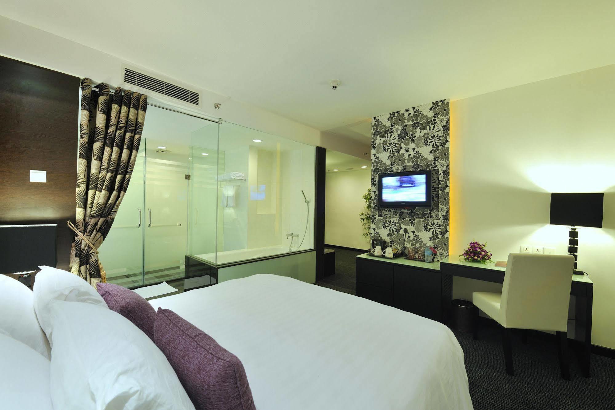 Grand Borneo Hotel Kota Kinabalu Zewnętrze zdjęcie
